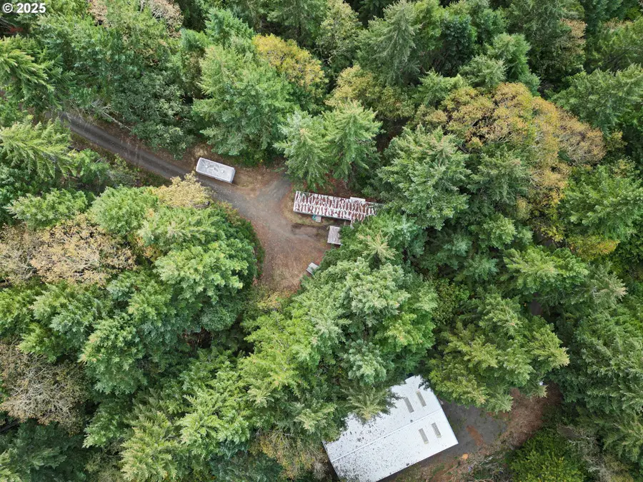 24977 Sturtevant Dr, Veneta, OR 97487 - Image #3