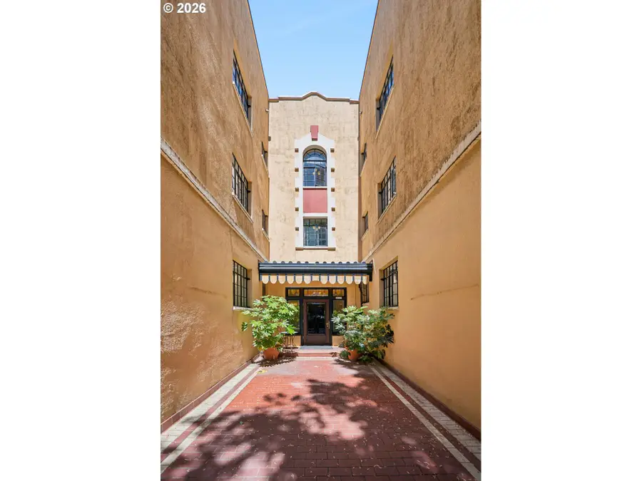 2829 SE Belmont St #308, Portland, OR 97214 - #3