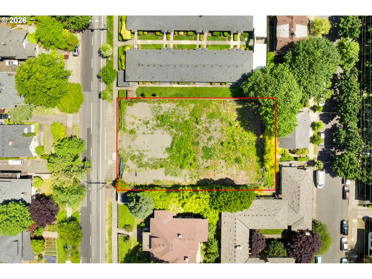 2226 NE Weidler St, Portland, OR 97232 - #1