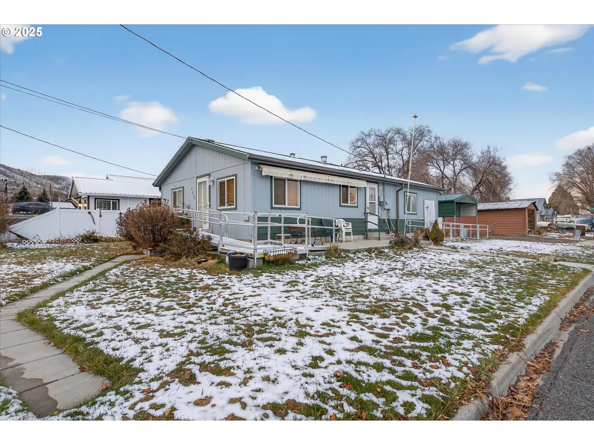 2410 Colorado Ave, Baker City, OR 97814 - Image #1