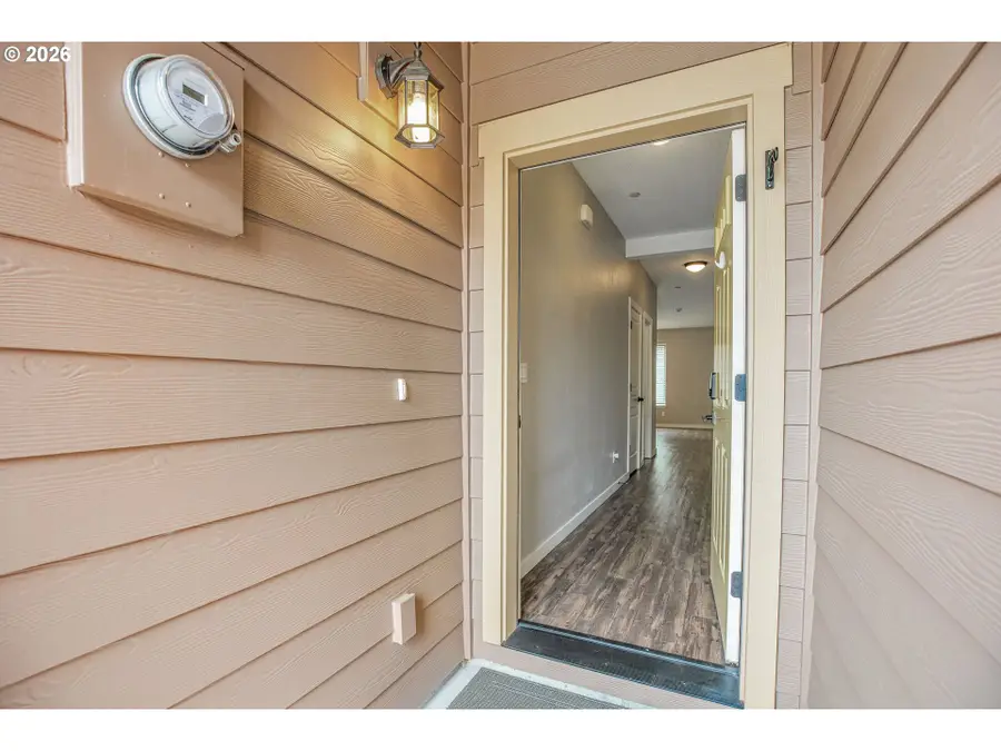 60 N 41st Pl, Ridgefield, WA 98642 - #3