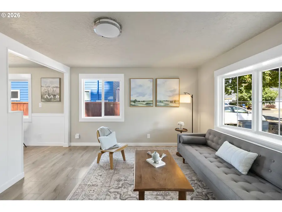 6615 SE 64th Ave, Portland, OR 97206 - #2