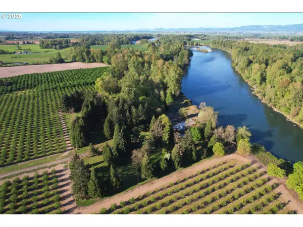 93579 River Rd, JunctionCity, OR 97448