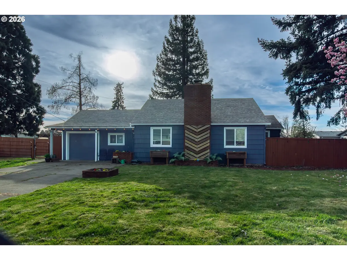 370 S 38th St, Springfield, OR 97478 - #1