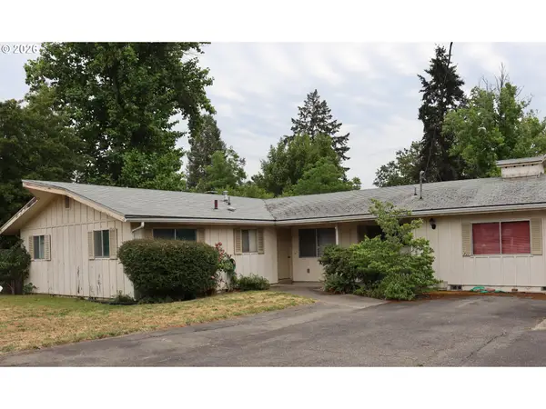 711 SW Rogue River Ave, GrantsPass, OR 97526