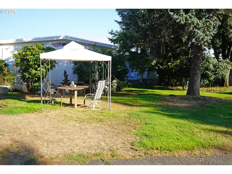 12430 N South Shore Ave, Portland, OR 97217 - #3