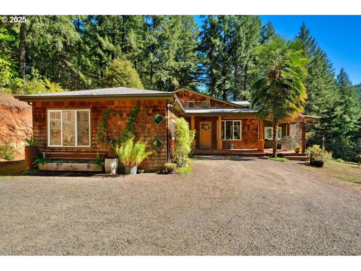 24173 High Pass Rd, Junction City, OR 97448 - Image #1