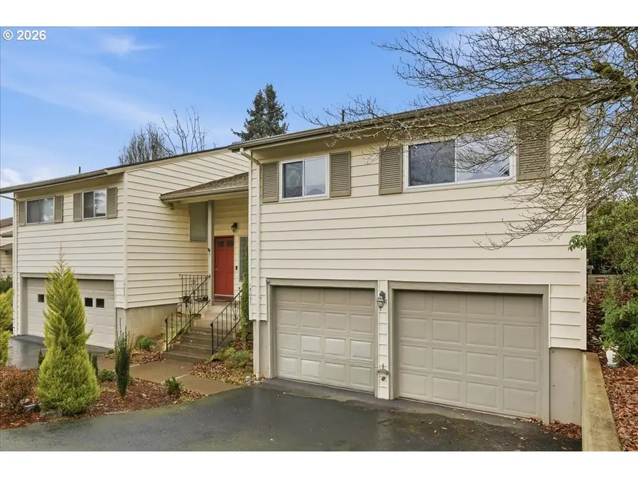 15037 NE Siskiyou Ct, Portland, OR 97230 - Image #3