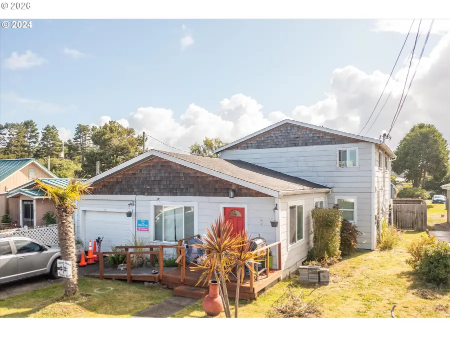 160 N 8th St, Lakeside, OR 97449 - #2