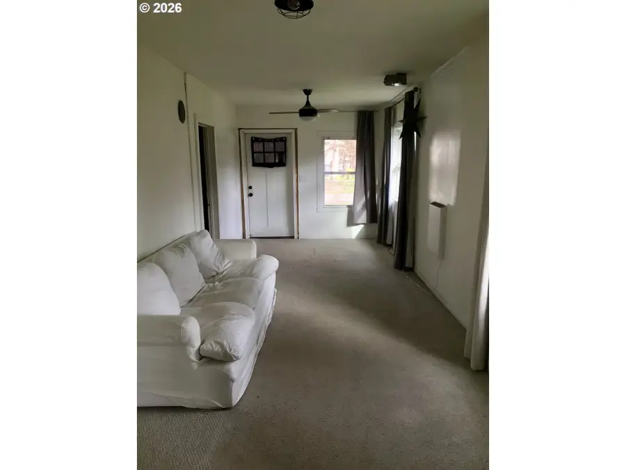 3955 E 17th Ave, Eugene, OR 97403 - Image #2