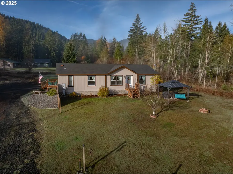 252 Blackledge Rd, Carson, WA 98610 - Image #2