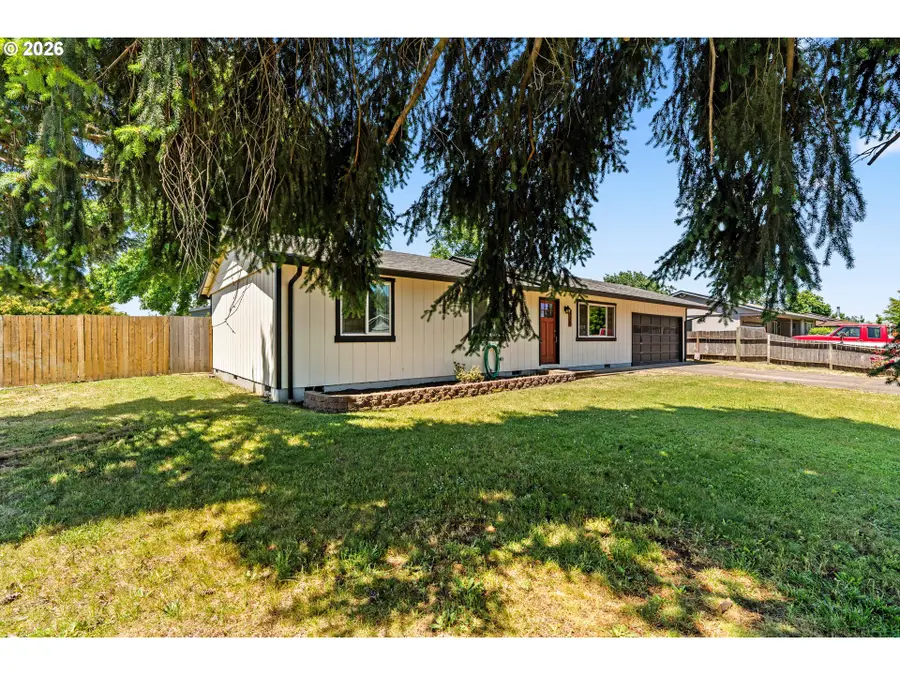 125 Crona St, Junction City, OR 97448 - #3