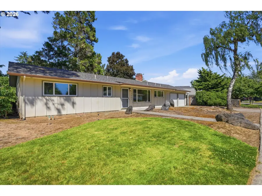 13001 NE Brazee St, Portland, OR 97230 - #3