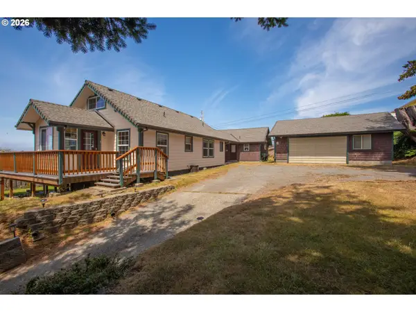 94255 3rd St, GoldBeach, OR 97444