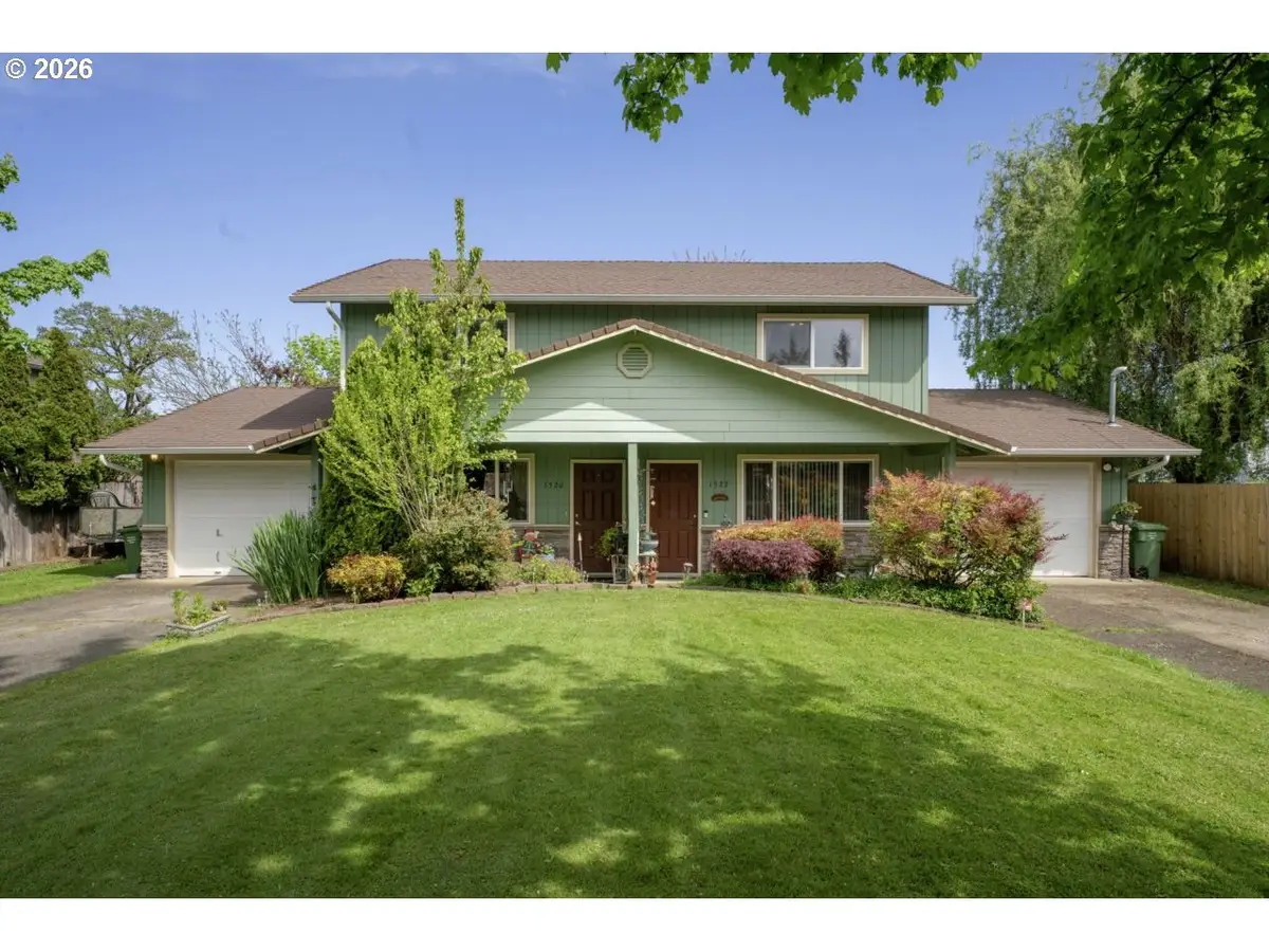 1522 E Washington Ave, Cottage Grove, OR 97424 - #1
