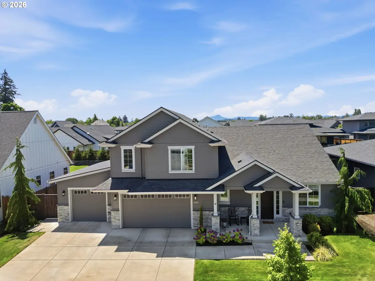 1582 Deschutes Ave, Eugene, OR 97408 - #1