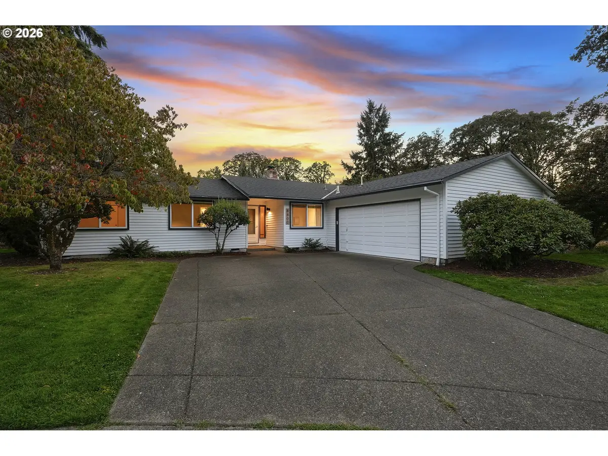 8800 SW Bomar Ct, Tigard, OR 97223 - #1