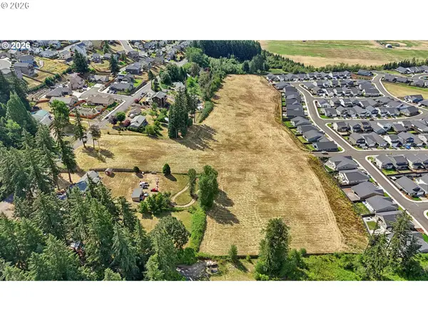 Broadway, Estacada, OR 97023