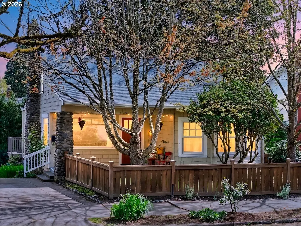 6124 SE 17th Ave, Portland, OR 97202 - #1