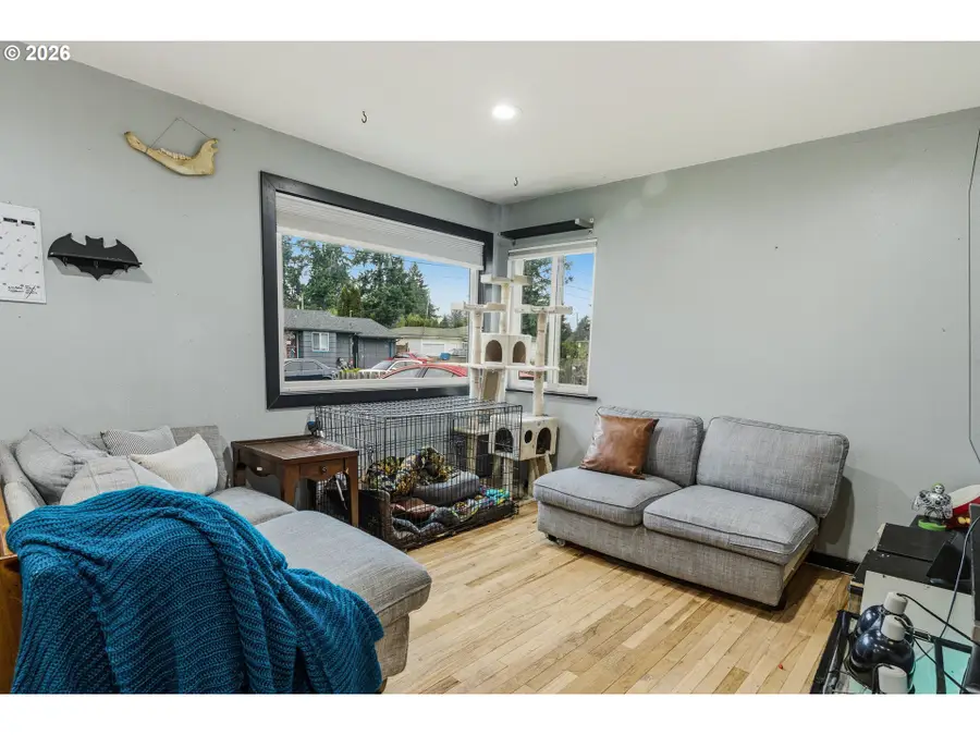11937 NE Holladay St, Portland, OR 97220 - Image #3