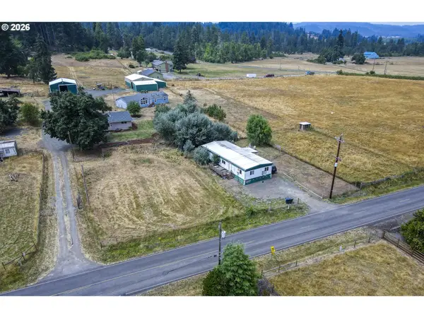 82784 Howe Ln, Creswell, OR 97426