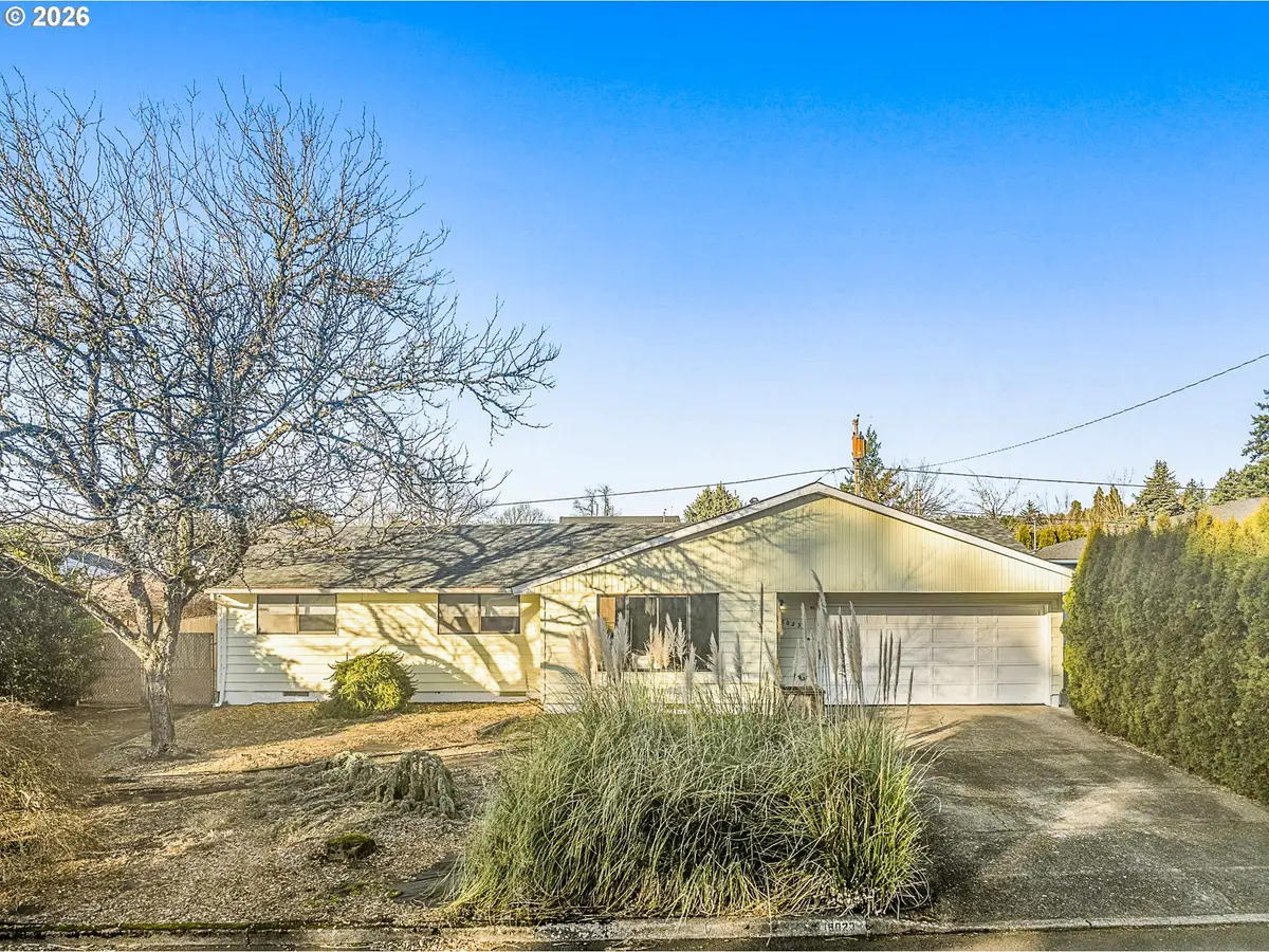 18023 SE Kelly St, Gresham, OR 97236 - Image #1