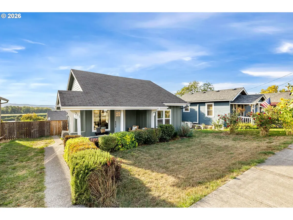 311 N 1st Ave, Ridgefield, WA 98642 - #1
