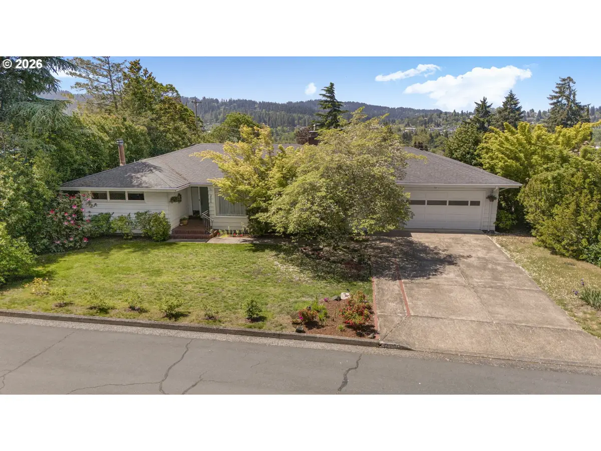 2860 Baker Blvd, Eugene, OR 97403 - #1