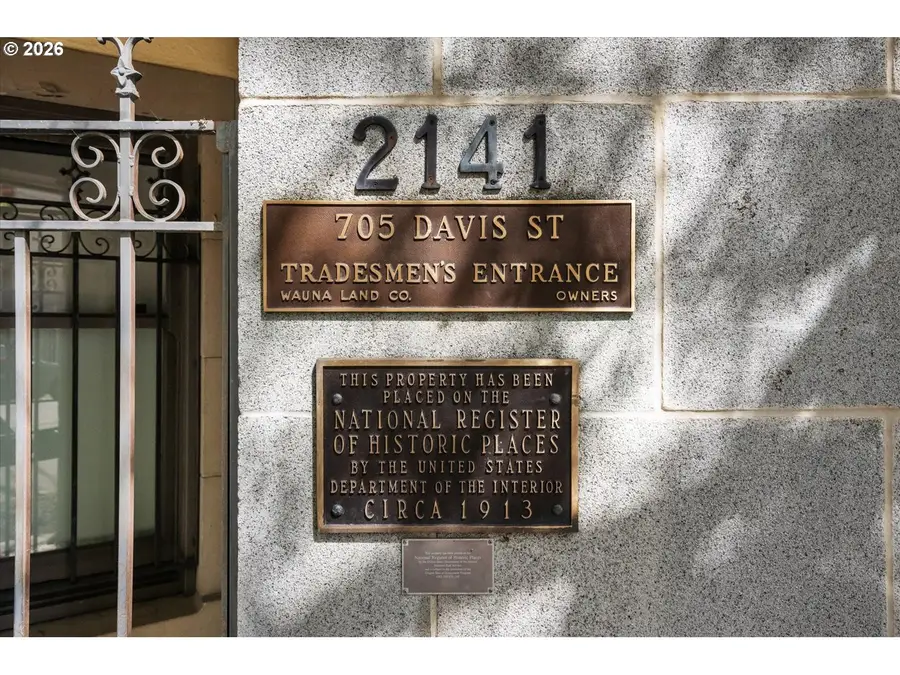 2141 NW Davis St #301, Portland, OR 97210 - #3