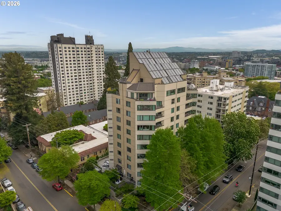 2245 SW Park Pl #6A, Portland, OR 97205 - #2