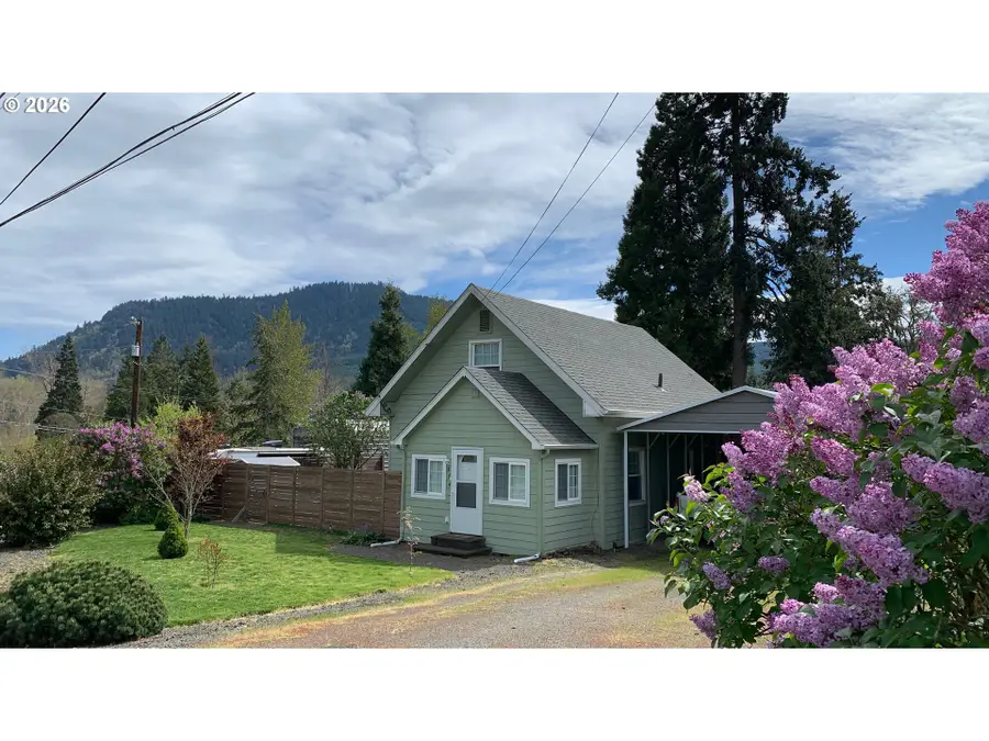 374 E Main St, Lowell, OR 97452 - #2