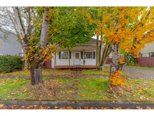 289 S 3rd St, Lebanon, OR 97355