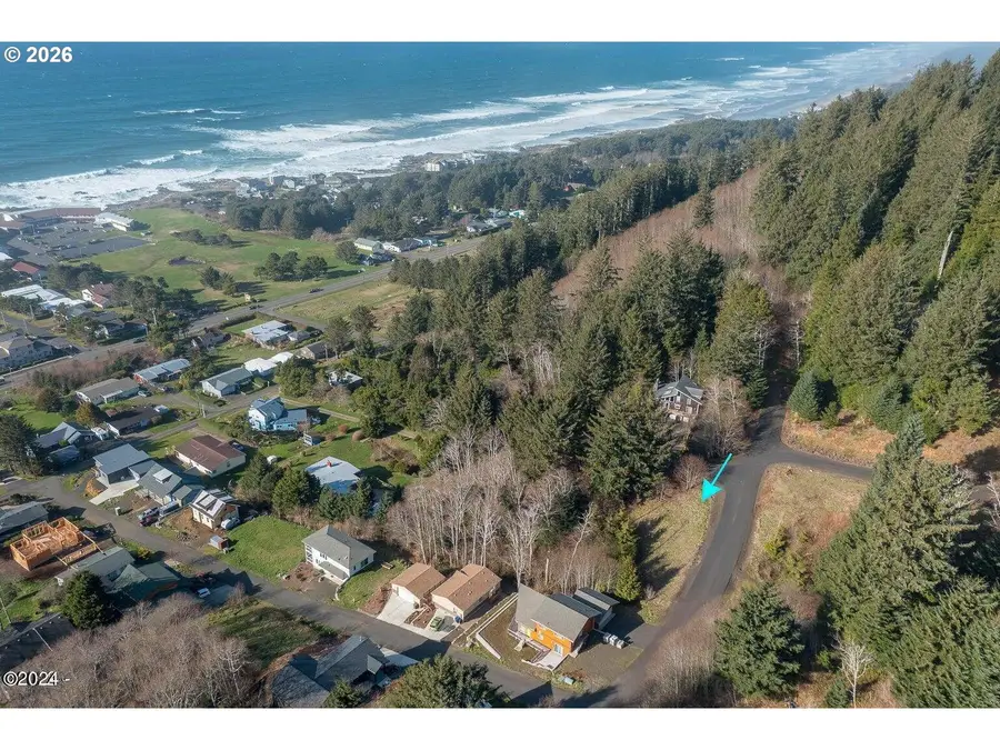 212 Chief Albert Dr, Yachats, OR 97498 - #2