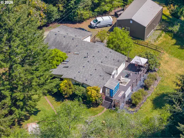62291 Crown Point Rd, CoosBay, OR 97420
