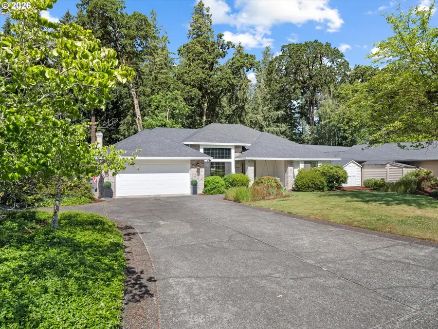 1731 NW Doral St, McMinnville, OR 97128 - #2