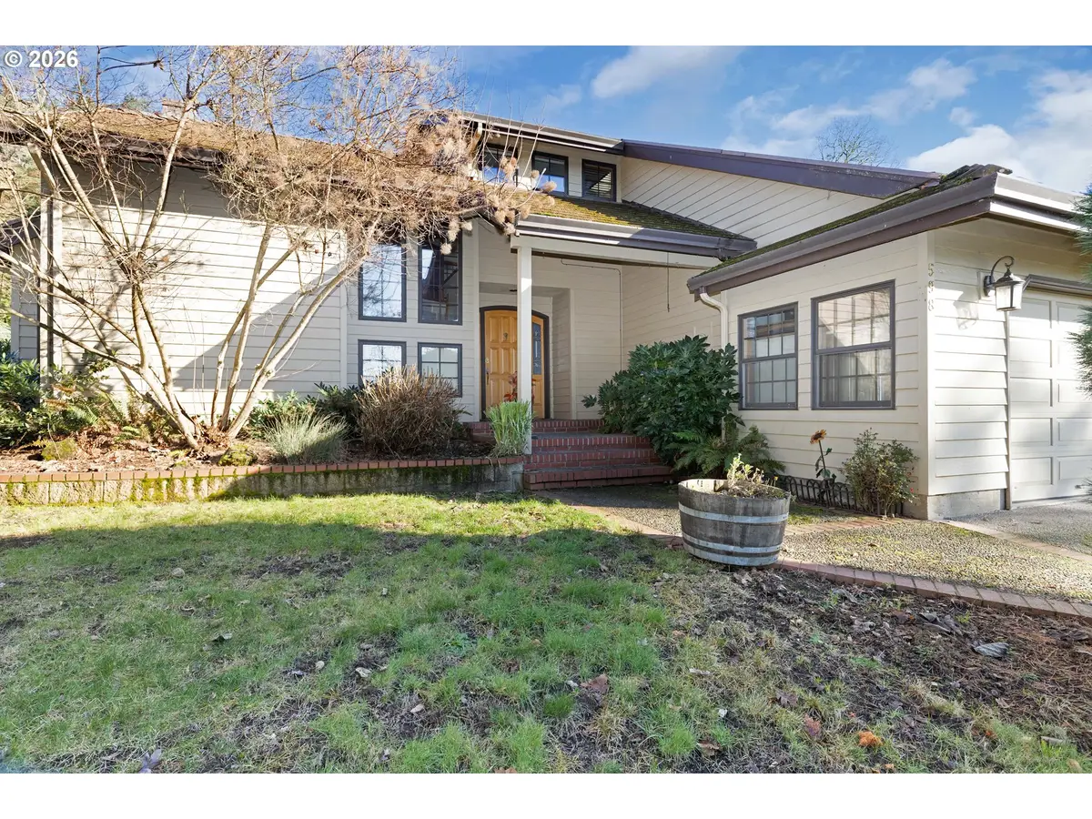 598 Winter Creek Ln, Roseburg, OR 97471 - #1