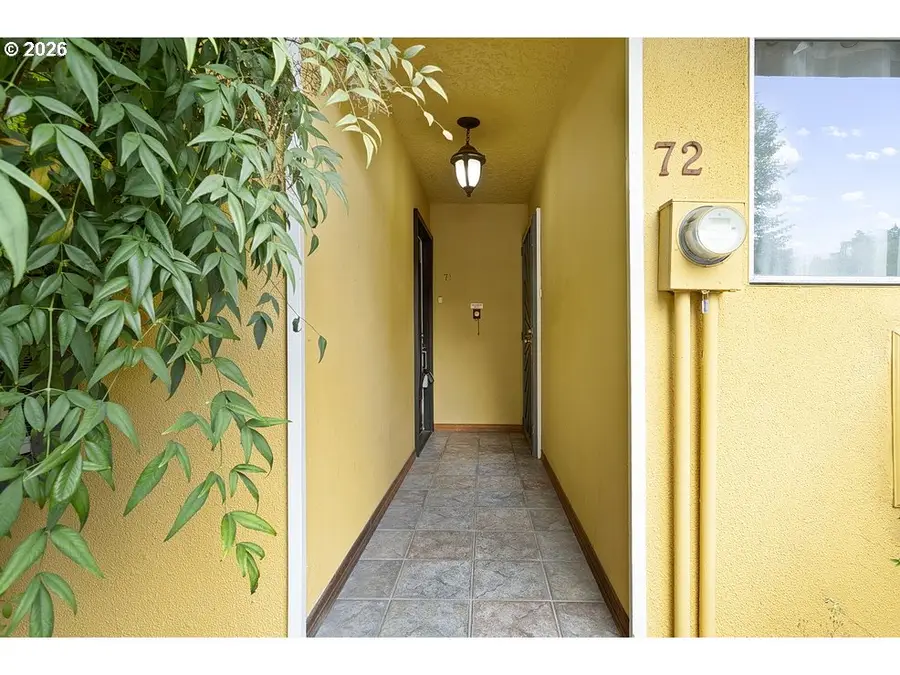 839 SW Broadway Dr #71, Portland, OR 97201 - #2