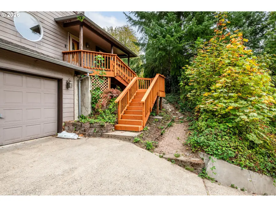 217 Nevada Dr, Longview, WA 98632 - #2