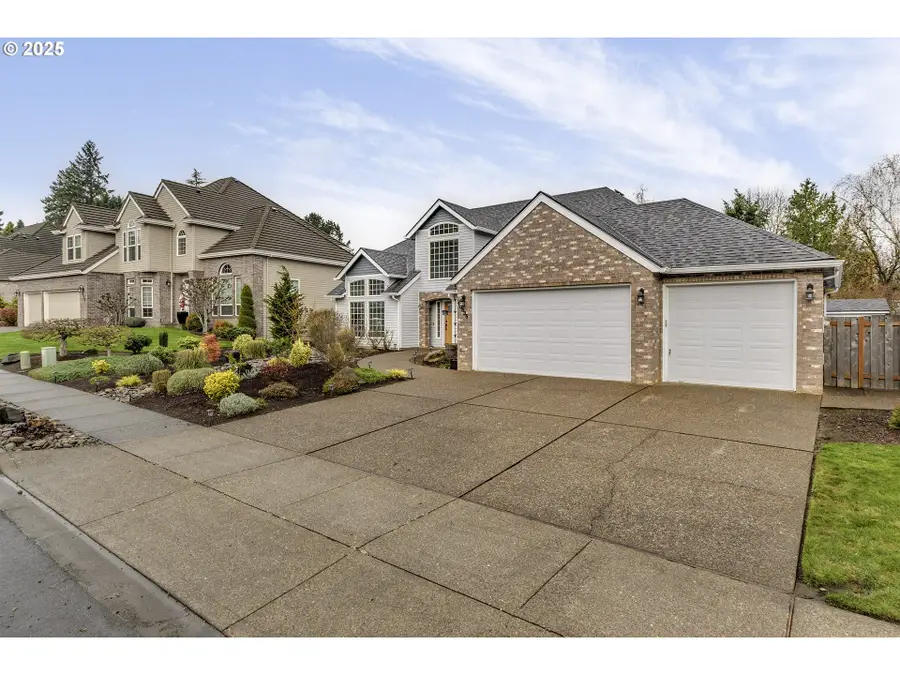 10335 SW Meier Dr, Tualatin, OR 97062 - Image #2