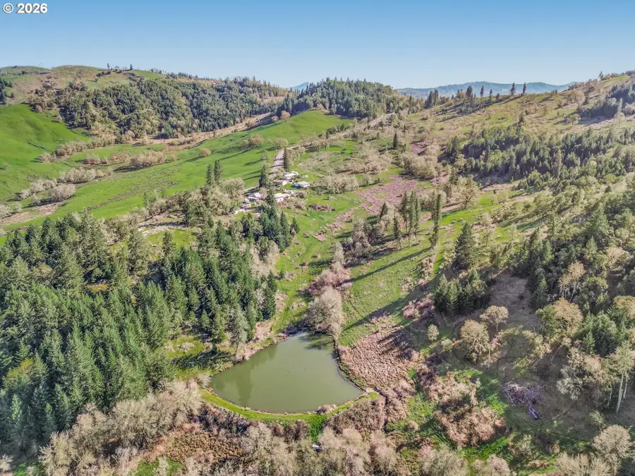 2268 Sunshine Rd, Roseburg, OR 97470 - #2