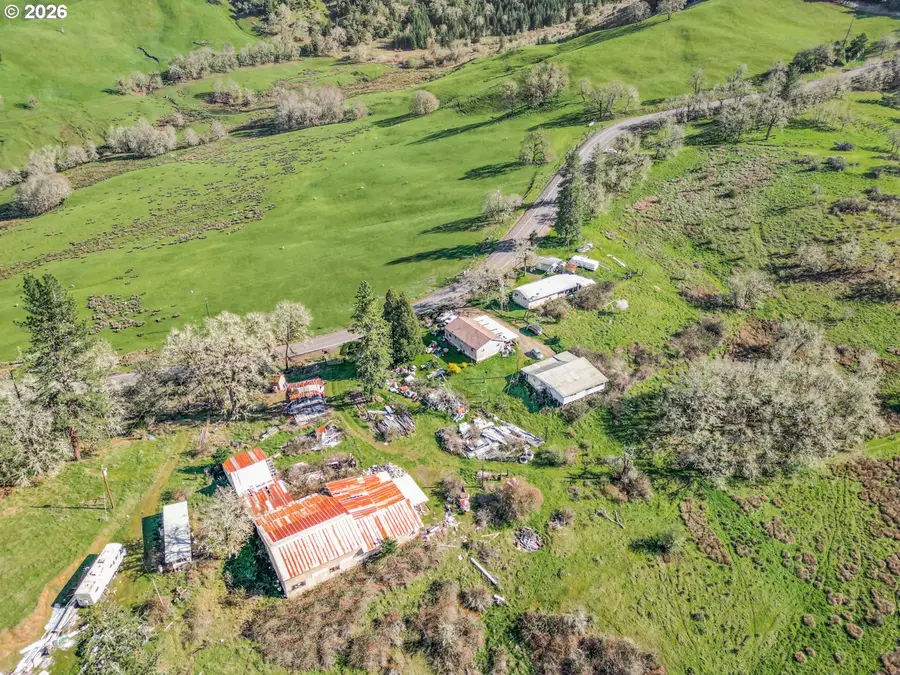 2268 Sunshine Rd, Roseburg, OR 97470 - #3