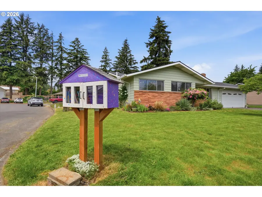 13657 SE Sherman Dr, Portland, OR 97233 - #2