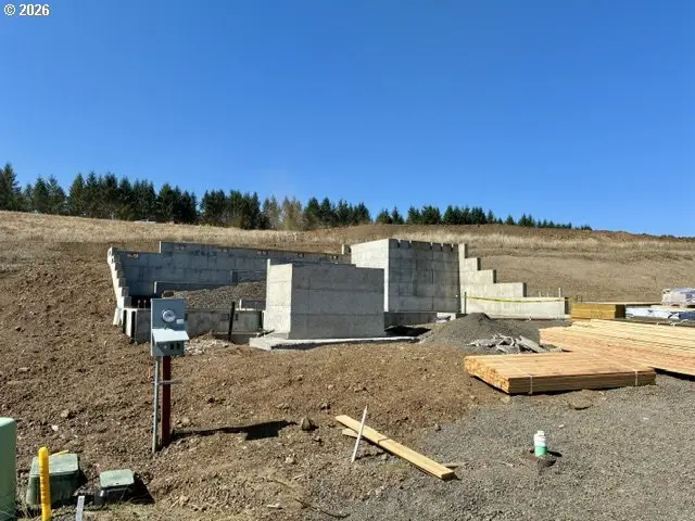 493 NW Valleys Edge St, McMinnville, OR 97128 - #2