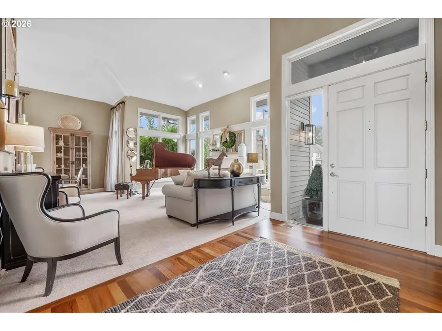 2360 Falcon Dr, West Linn, OR 97068 - #3