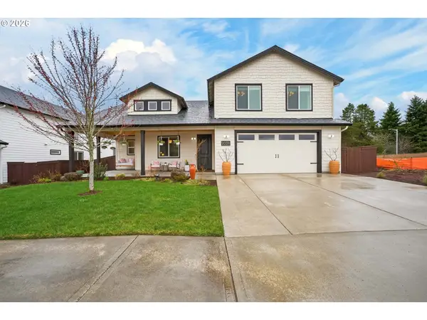 2031 E 9th St, LaCenter, WA 98629