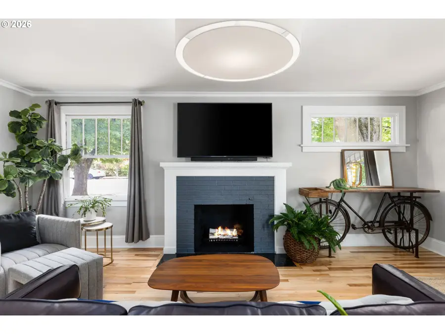 9210 N Allegheny Ave, Portland, OR 97203 - #3