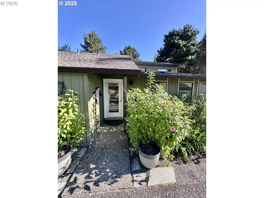 9020 SW 130th Ave, Beaverton, OR 97008 - #2