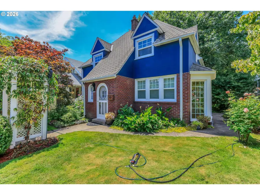 1945 SE 20th Ave, Portland, OR 97214 - #2