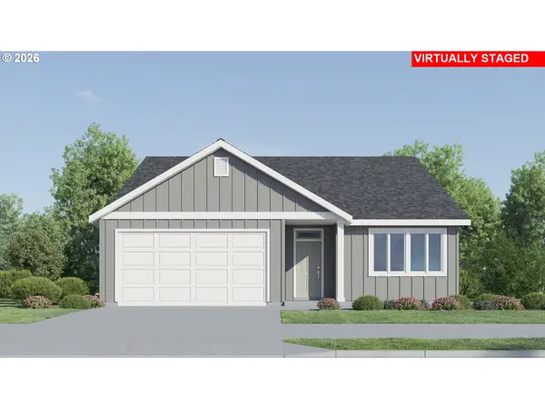 1138 Clemson St, Woodburn, OR 97071