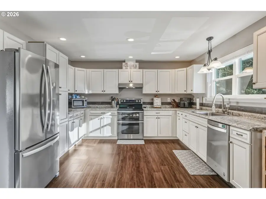 800 N 23rd Ave, Kelso, WA 98626 - #2